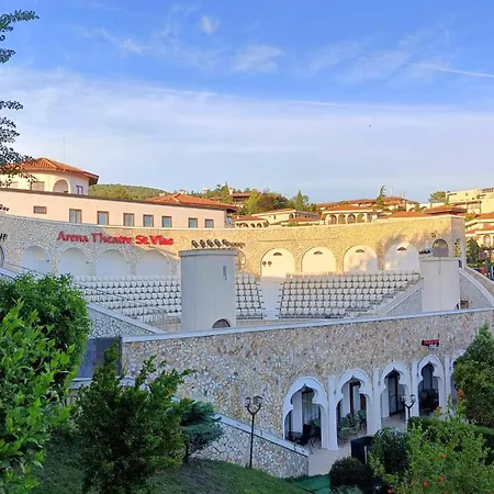 Dolce 1 Infinity Apartman Szveti Vlasz